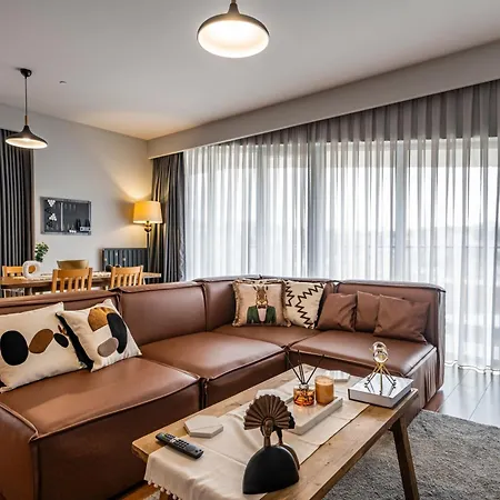 Beyoglu Benesta Residence, 2 Bedroom Duplex No-205 Apartamento *