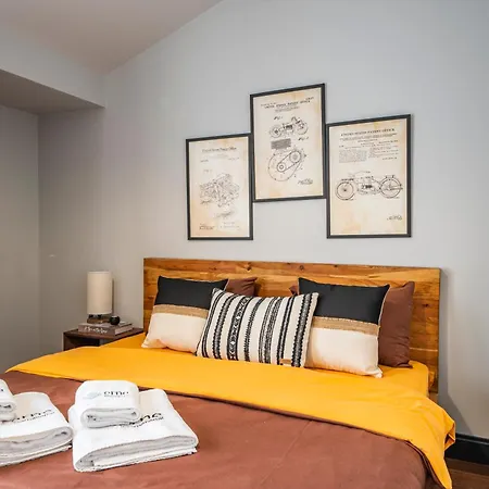 Beyoglu Benesta Residence, 2 Bedroom Duplex No-205 Apartamento *